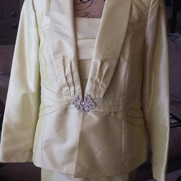 Tango 3 piece Light Charteuse Green Suit - Picture 2 of 2